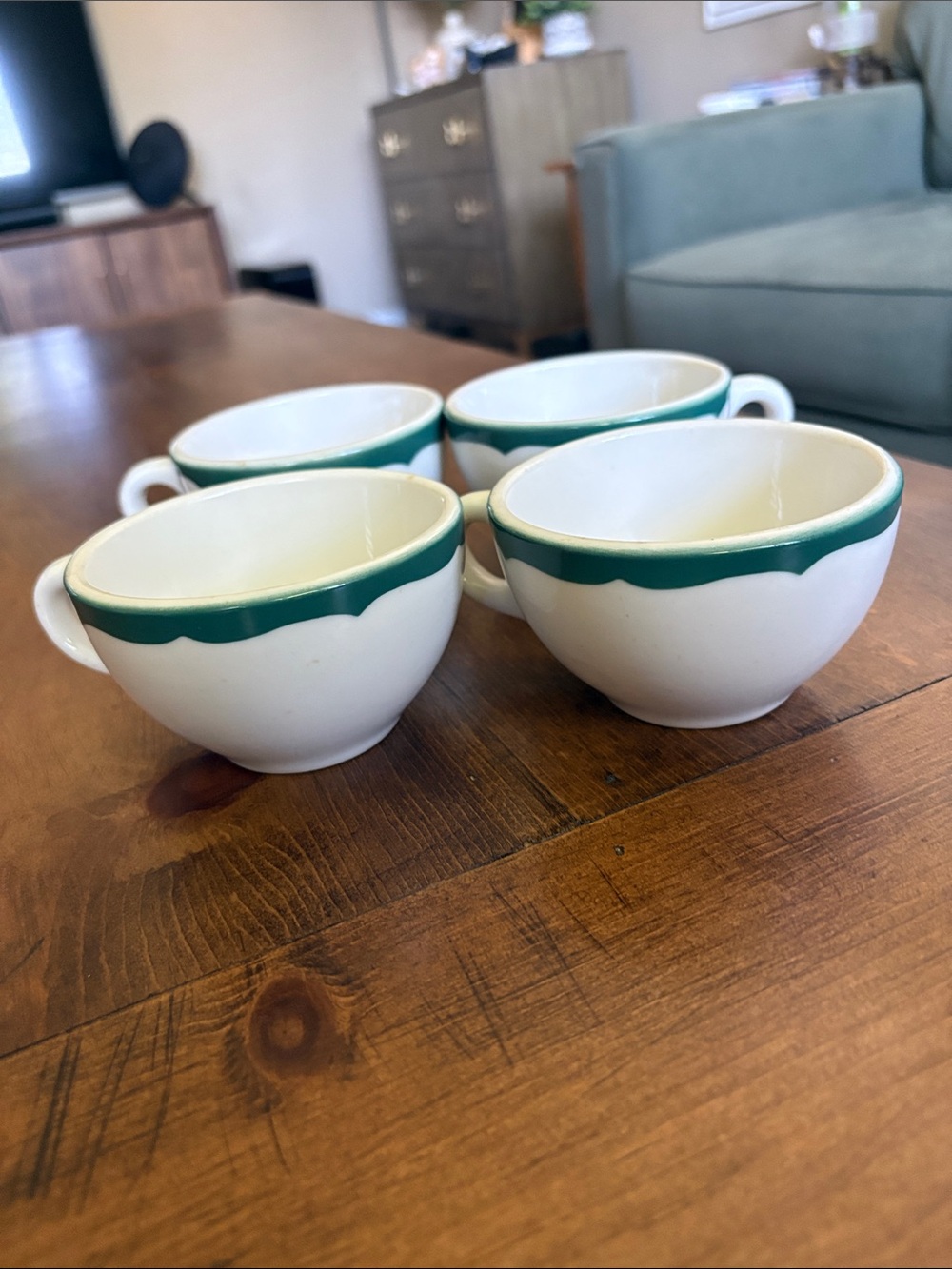 Set of 4 Syracuse China Cream Ceramic Mugs with Green Scalloped Rim